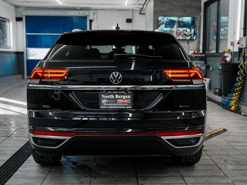 Used 2023 Volkswagen Atlas Cross Sport SEL image 7