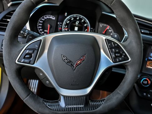 Used 2016 Chevrolet Corvette Z06 w/ 3LZ Preferred Equipment Group RWD image 34