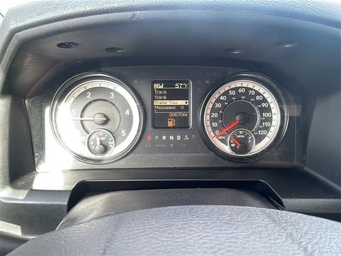 Used 2016 RAM 2500 Tradesman w/ Chrome Appearance Group image 23