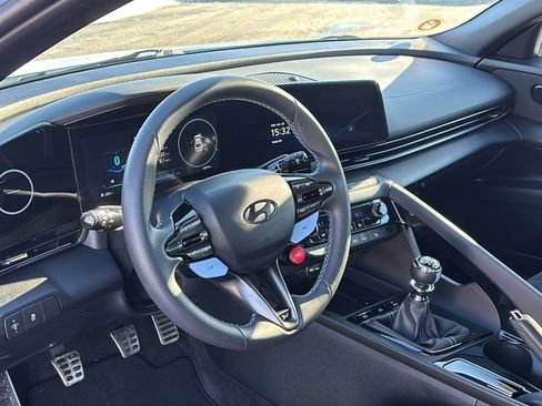 Used 2025 Hyundai Elantra N image 23