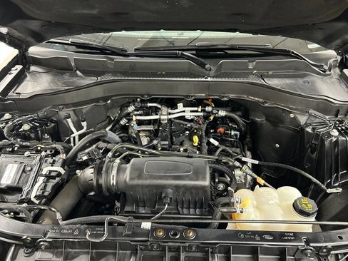 Certified 2023 Ford Explorer XLT w/ Equipment Group 202A AWD/4WD image 30