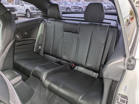 Used 2015 BMW M4 Convertible image 27