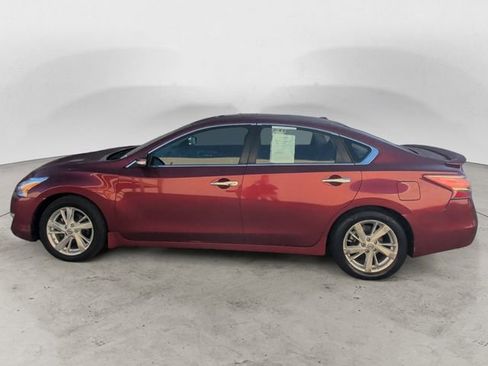 Used 2013 Nissan Altima 2.5 SV w/ 2.5SV Convenience Pkg FWD image 2