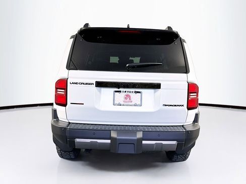 New 2026 Toyota Land Cruiser image 7