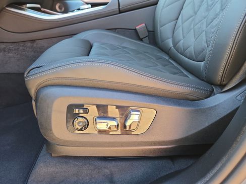 New 2026 BMW X5 M60i AWD/4WD image 17