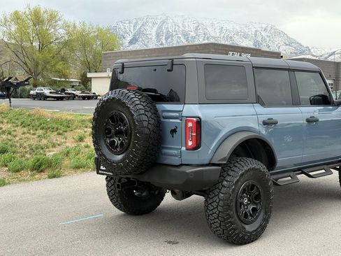 Used 2023 Ford Bronco Wildtrak image 10