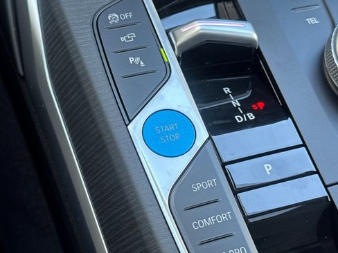 Used 2026 BMW i4 eDrive40 w/ Premium Package RWD image 28