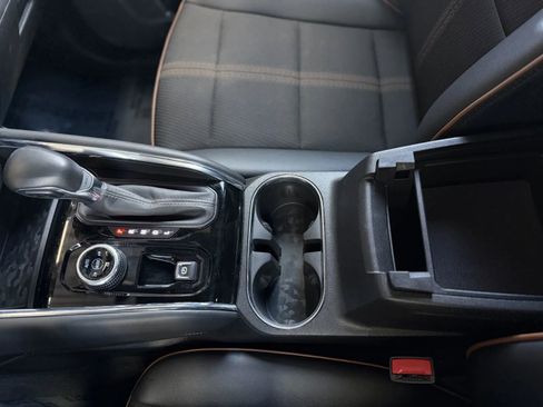 Used 2023 GMC Canyon AT4 w/ LPO, Off Road Lift Package image 38