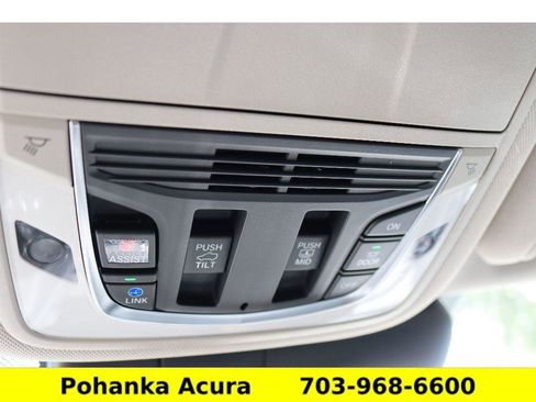 Used 2025 Acura RDX SH-AWD w/ Technology Package image 9