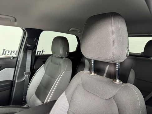 Used 2026 Chevrolet TrailBlazer LT w/ Driver Confidence Package image 11