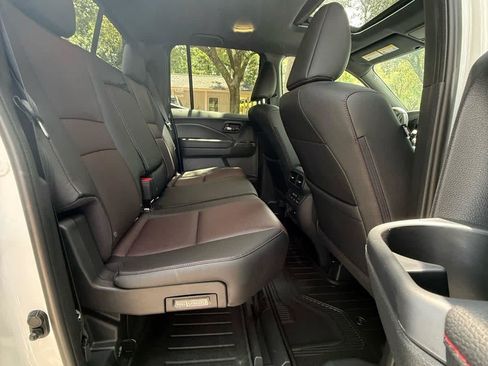 Used 2024 Honda Ridgeline Black Edition image 13