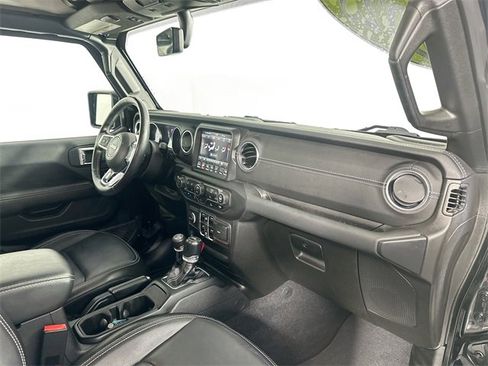 Used 2023 Jeep Wrangler Unlimited Sahara w/ Cold Weather Group image 31