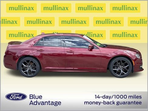 Used 2020 Chrysler 300 S w/ Safetytec Plus Group image 2