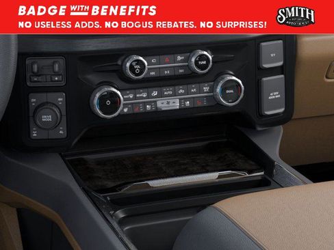 New 2025 Ford F250 Lariat w/ Lariat Ultimate Package AWD/4WD image 16
