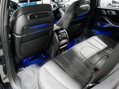 Used 2025 BMW X5 M60i image 23