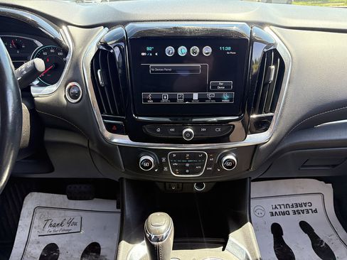 Used 2018 Chevrolet Traverse LT AWD/4WD image 28