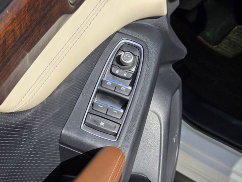 Used 2019 Subaru Ascent Touring w/ Popular Package #2A image 18