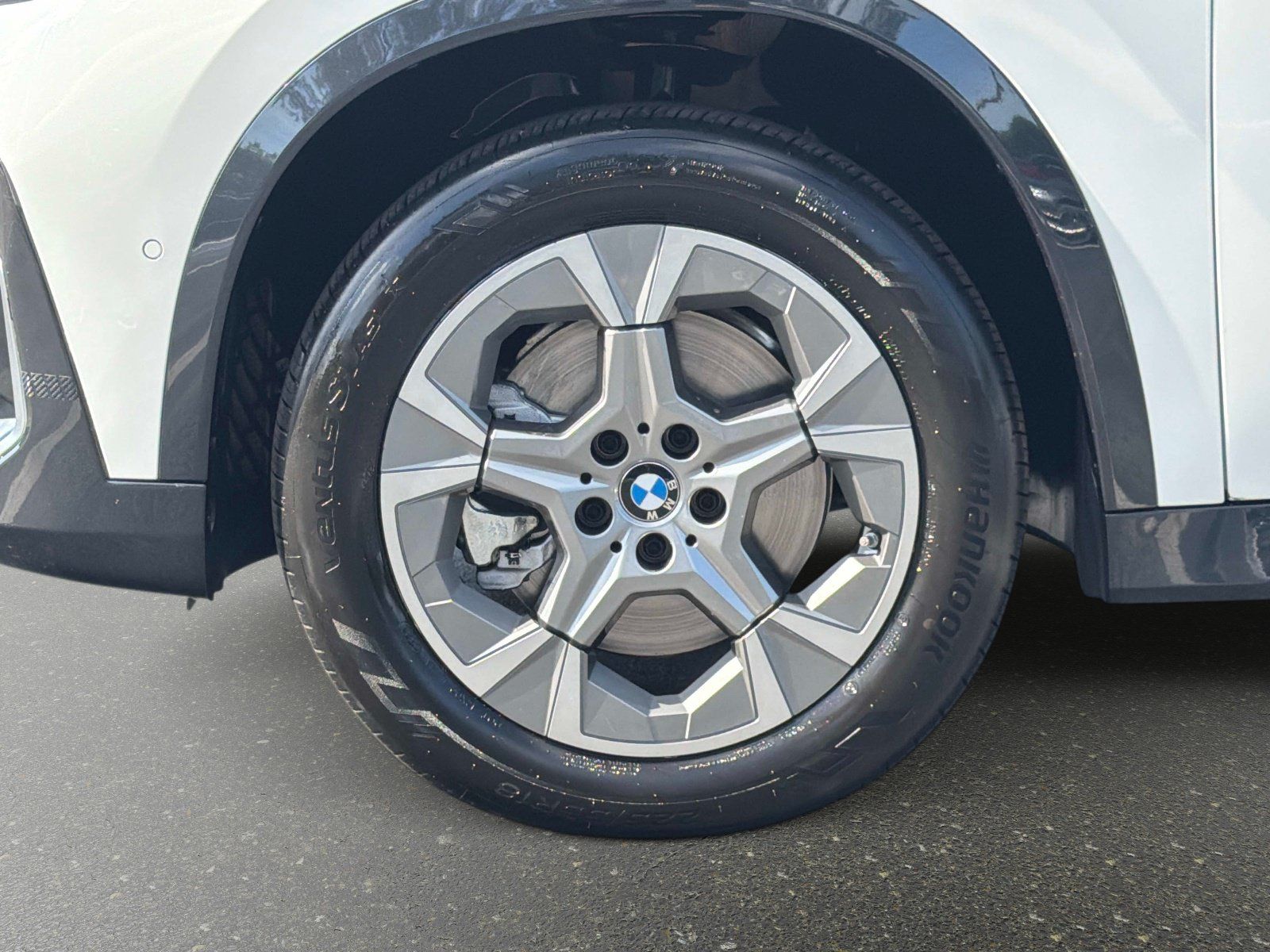 Used 2026 BMW X1 xDrive28i AWD/4WD image 12