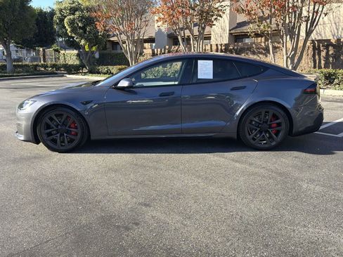 Used 2023 Tesla Model S Plaid image 7