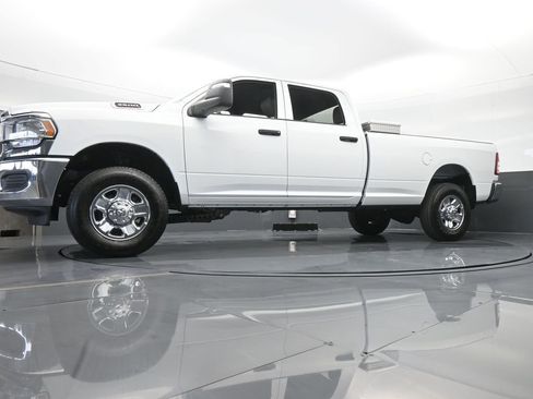 Used 2024 RAM 3500 Tradesman w/ Chrome Appearance Group image 51