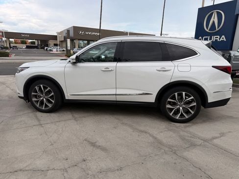 Used 2022 Acura MDX SH-AWD w/ Technology Package image 2