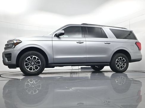 Used 2024 Ford Expedition Max XLT AWD/4WD image 41