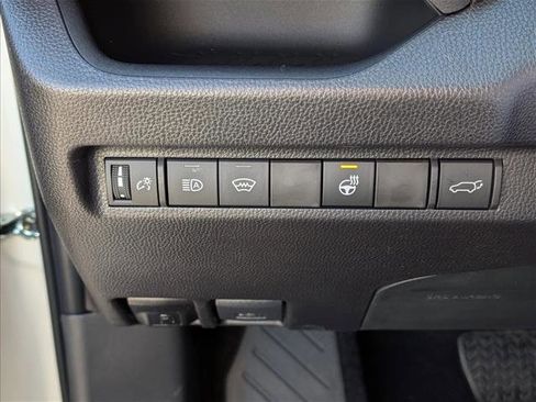 New 2025 Toyota RAV4 XLE image 17