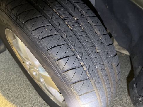 Used 2005 Dodge Grand Caravan SXT w/ Leather Interior Group image 13