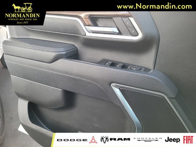 Used 2025 Chevrolet Silverado 2500 LT w/ Convenience Package AWD/4WD image 15