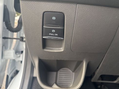 Used 2022 Ford Transit 350 XLT image 22