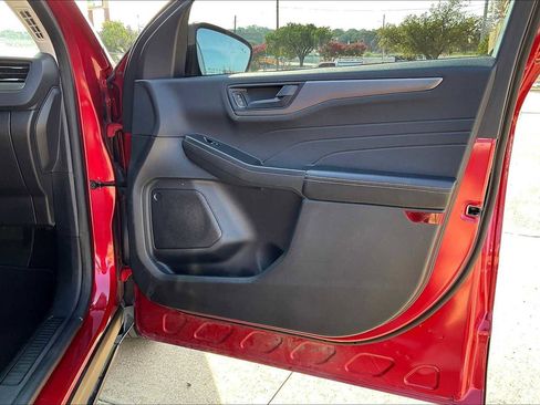 Used 2023 Ford Escape Active image 28