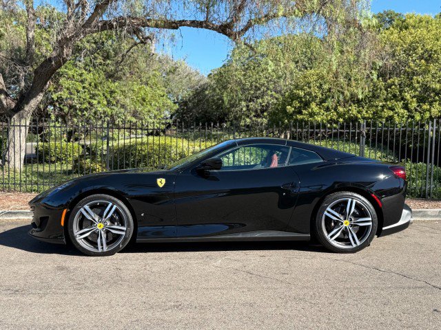 Used 2019 Ferrari Portofino RWD image 2