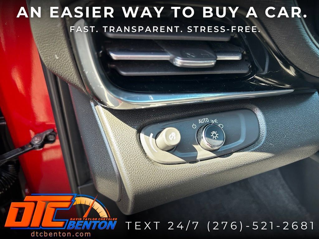 Used 2024 Buick Envista Sport Touring w/ Convenience II Package FWD image 11