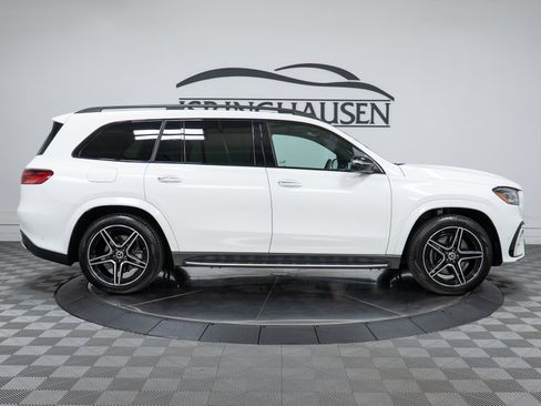 Used 2026 Mercedes-Benz GLS 450 4MATIC image 4