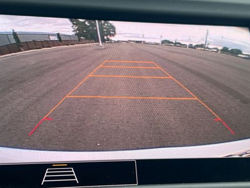 Used 2024 Chevrolet Equinox LT image 16