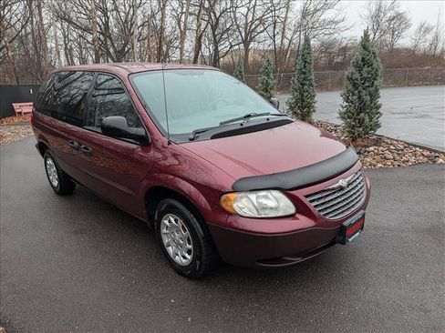 Used 2002 Chrysler Voyager eC image 7