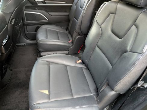 Used 2024 Kia Telluride S w/ S Sunroof Package FWD image 28