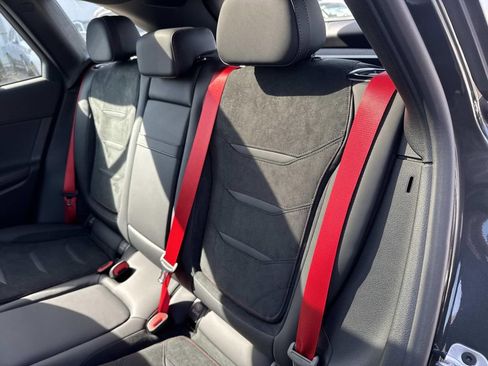New 2026 Mercedes-Benz GLC 43 AMG 4MATIC image 6