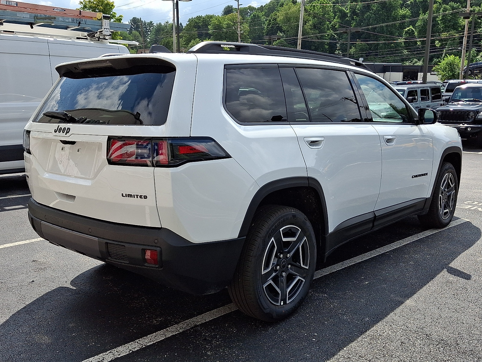 New 2026 Jeep Cherokee Limited AWD/4WD image 3