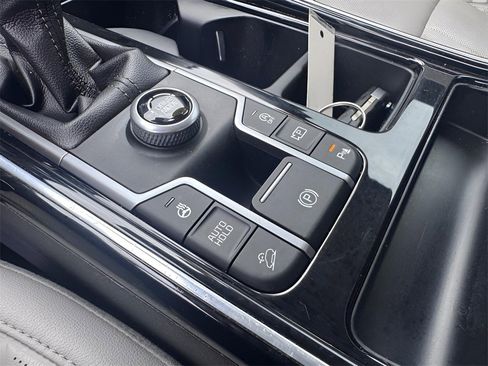 Used 2022 Kia Sorento SX image 29