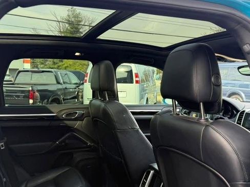 Used 2018 Porsche Cayenne image 13