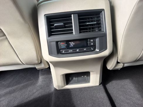 Certified 2023 Volkswagen Atlas SEL Premium AWD/4WD image 23