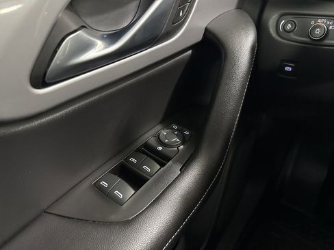 Used 2023 Chevrolet Blazer LT image 17