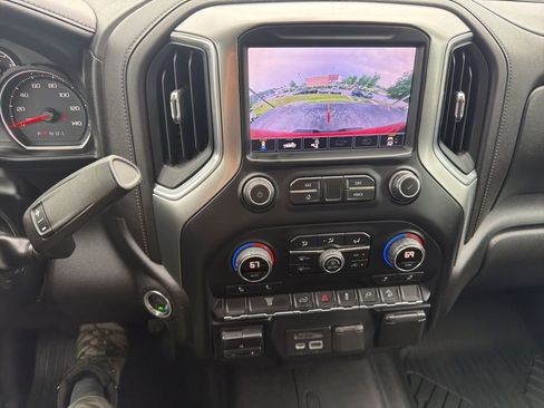 Used 2020 Chevrolet Silverado 2500 LTZ AWD/4WD image 9
