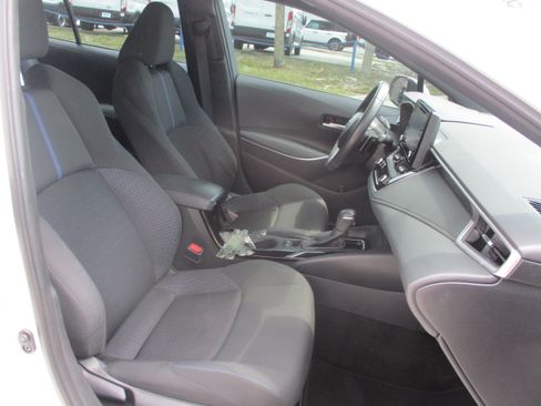 Used 2022 Toyota Corolla SE w/ SE Premium Package FWD image 14