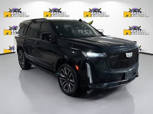 Used 2024 Cadillac Escalade Sport Platinum w/ LPO, ONYX Package image 3