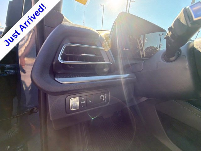 Used 2025 Chevrolet Traverse LT w/ Sun and Wheel Package FWD image 43