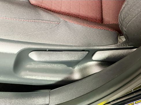 Used 2024 Toyota Corolla SE image 15