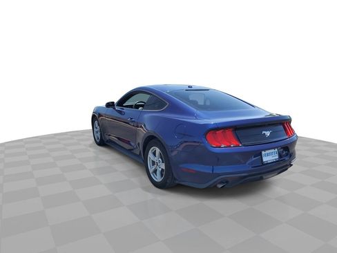 Used 2020 Ford Mustang Coupe RWD image 6