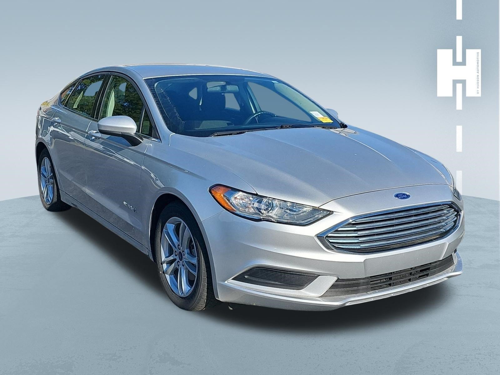 Used 2018 Ford Fusion SE FWD image 1